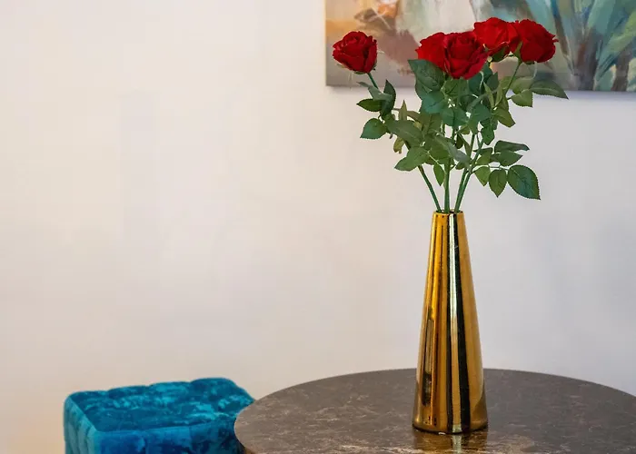 Historic Palace In Main Square-unirii Plazza Villa