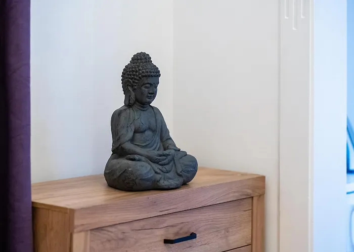 Historic Palace In Main Square-unirii Plazza Cluj-Napoca